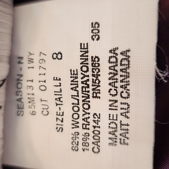 Peter Nygard , wool pencil skirt ,size 8 - Picture 8 of 8